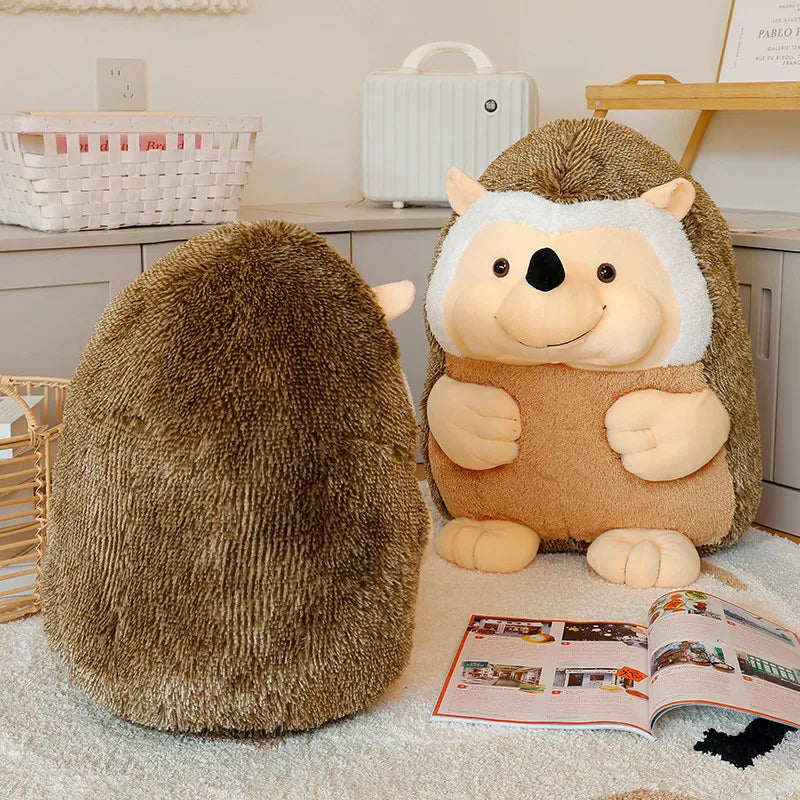 Peluche hérisson rigolo, à poser sur une étagère sans qu'il bascule