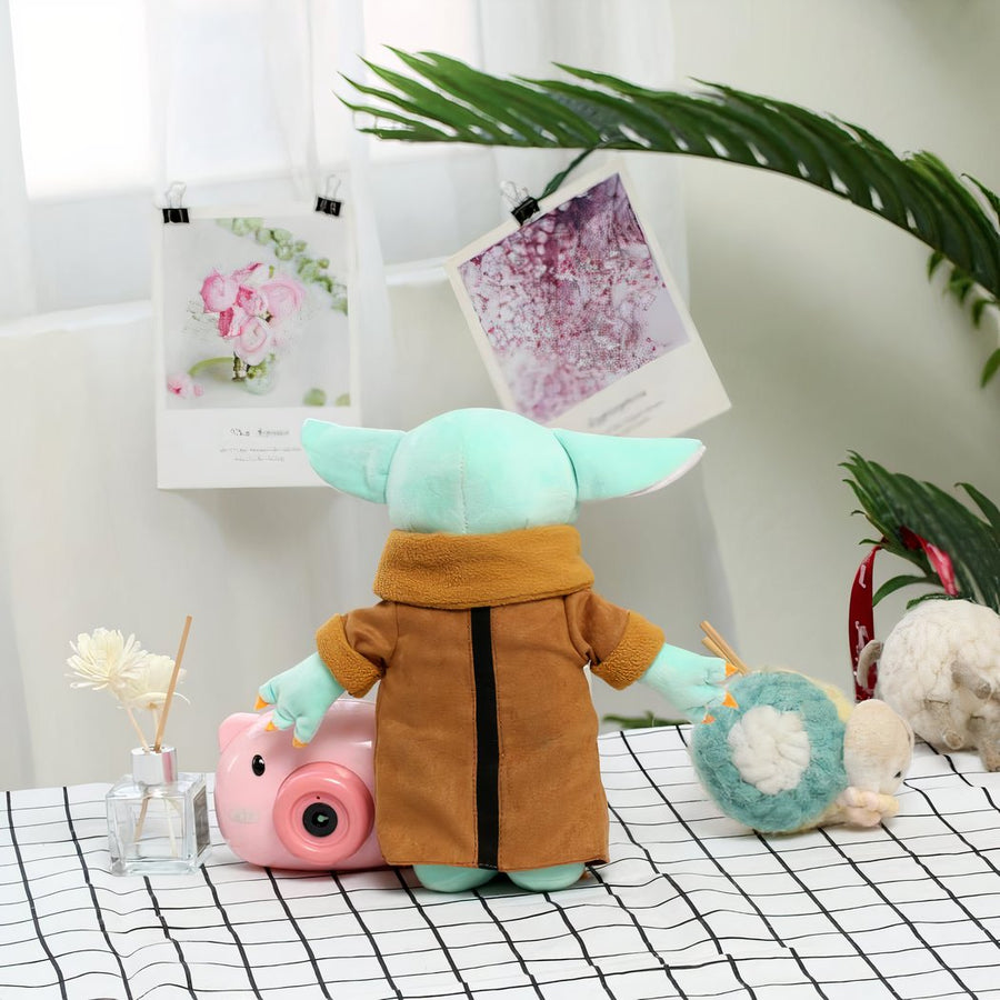 Peluche bébé Yoda
