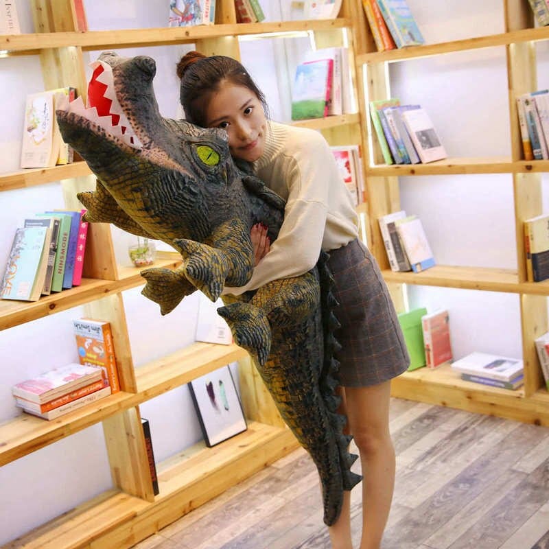 Peluche poupée crocodile XXL