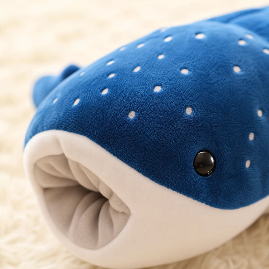 Peluche Requin Baleine Bleu à Points Blancs XXL - Détail matière
