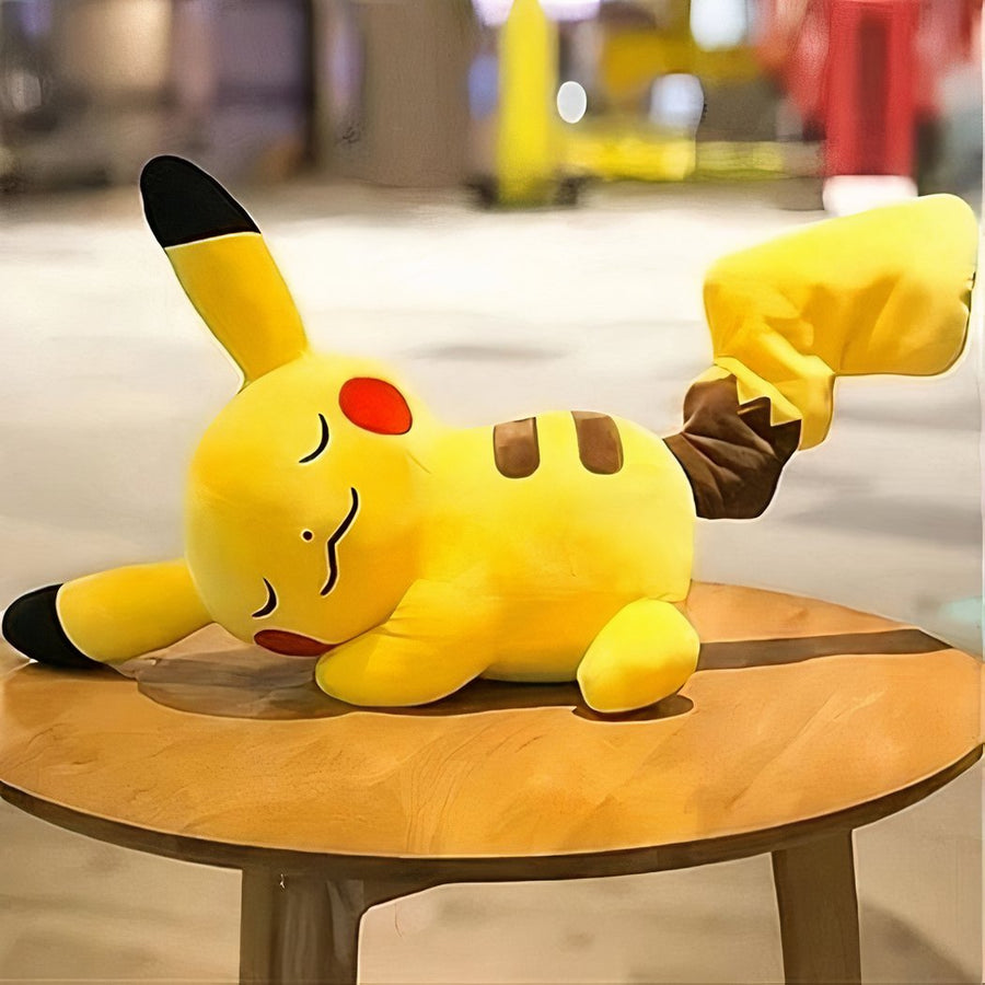 Peluche Pikachu qui dort