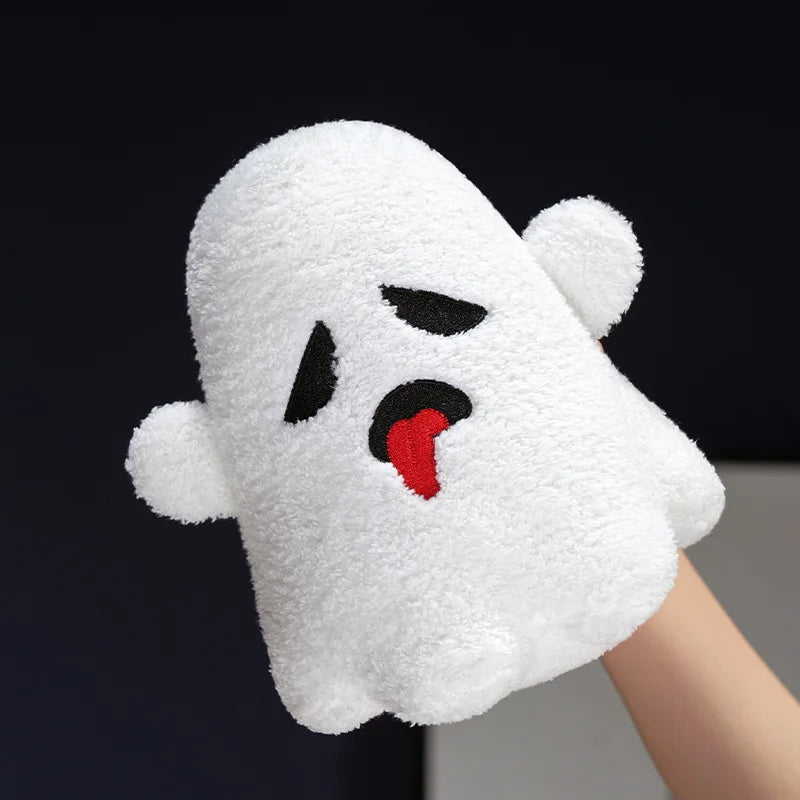 Peluche fantôme de 20 cm, air étonné plutôt qu'effrayant