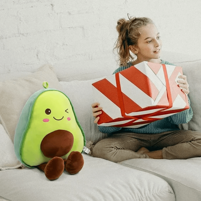 Avocat en peluche joyeux anniversaire hyper mignon