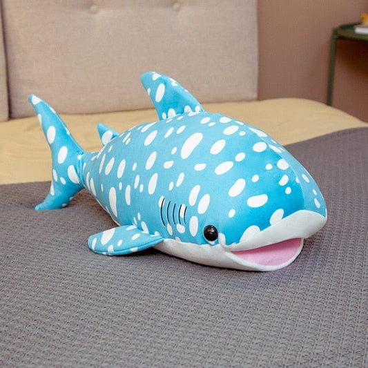Douce peluche xxl en forme de requin
