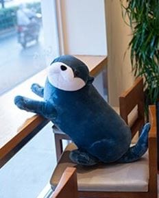 Peluche géante loutre amusante et moelleuse Loutre bleue / 80 CM / Q1pc