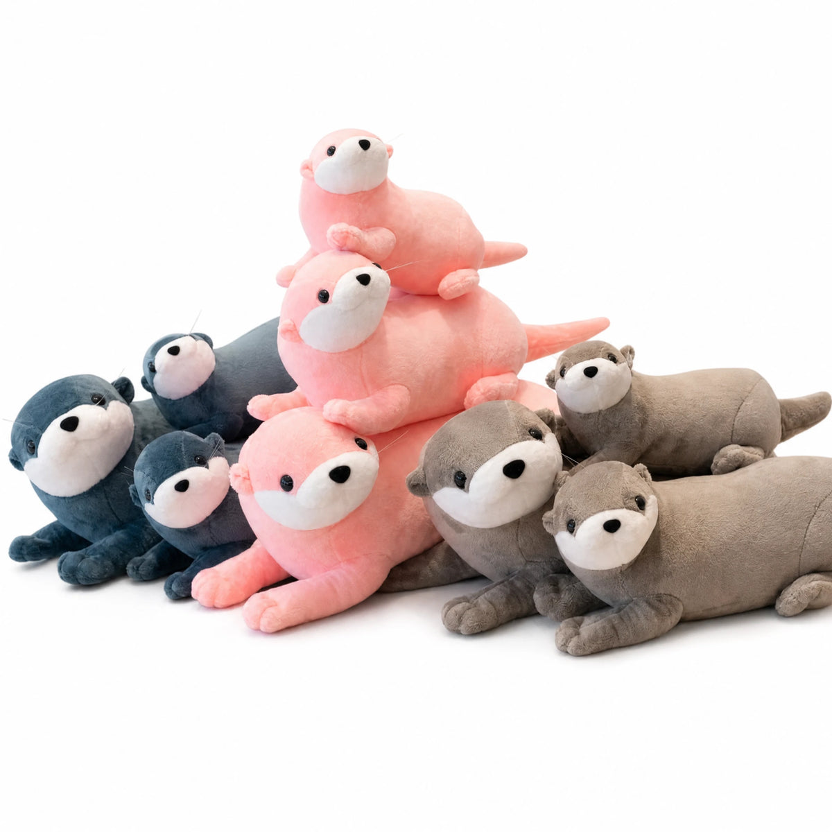 Peluche Loutre Allongée Trois Coloris Disponibles - Fond blanc