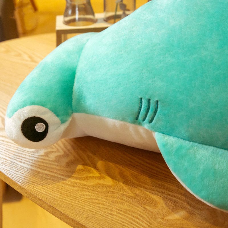 Peluche requin aux grands yeux Requin marteau / 75 CM