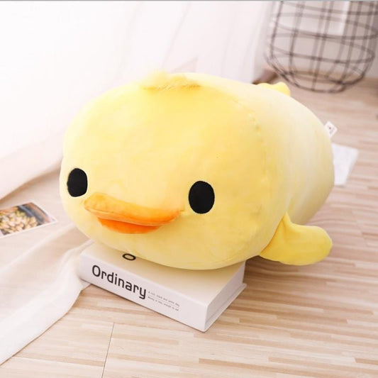 Poussin en peluche jaune mignon et craquant
